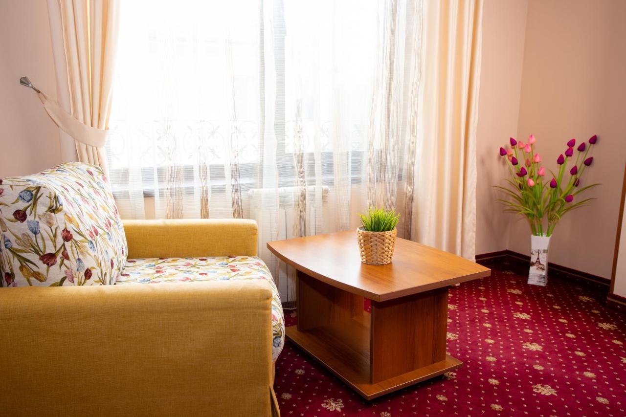 Contessa Hotel ชูเมน ภายนอก รูปภาพ